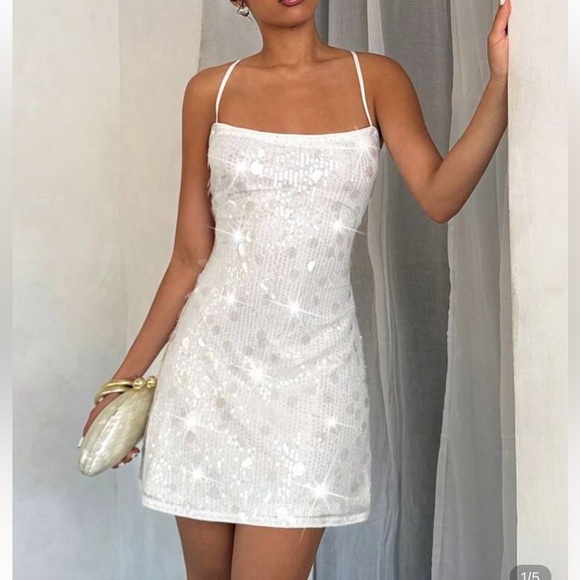 Elegant White Sequin Dress - Picture 1 of 3